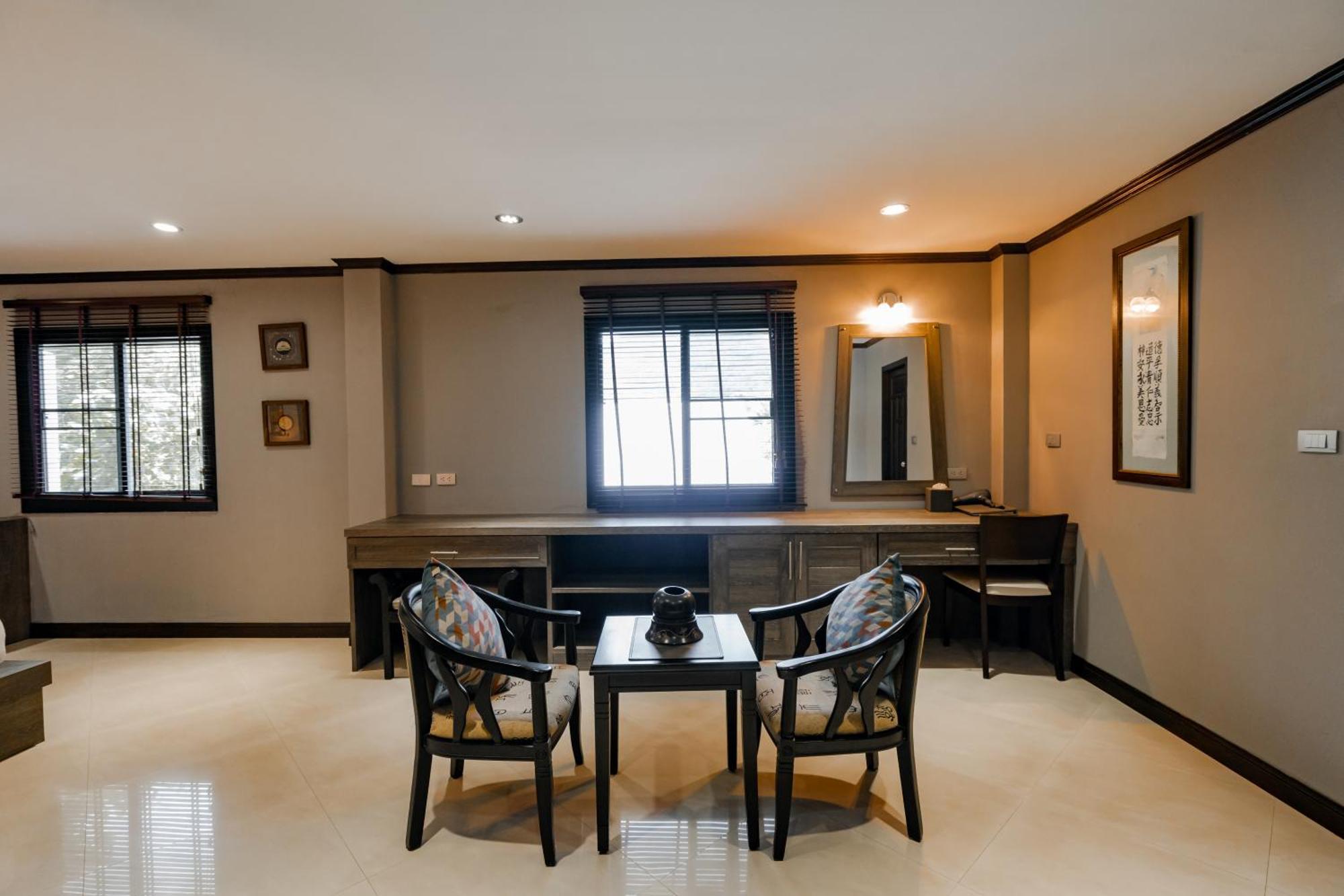 Naiya Buree Boutique 4*