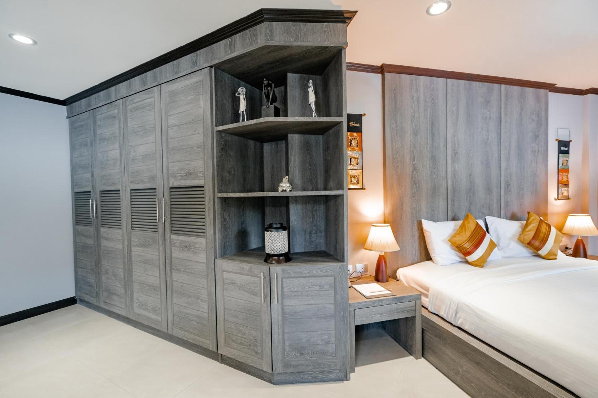 Naiya Buree Boutique Nai Harn