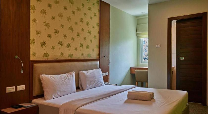 Ecozy 2* Phuket