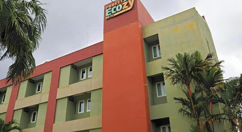 Ecozy Hotel Phuket