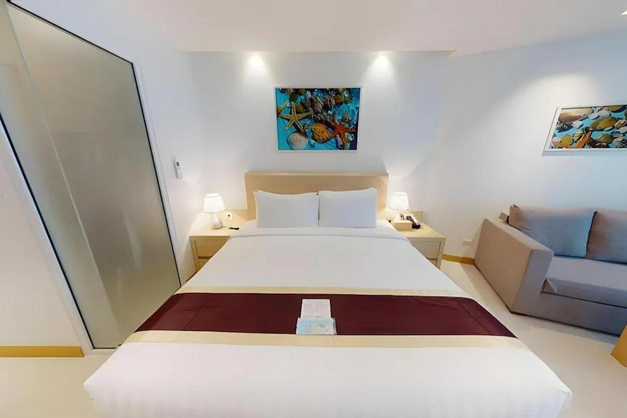 The Beachfront Phuket Hotel Rawai