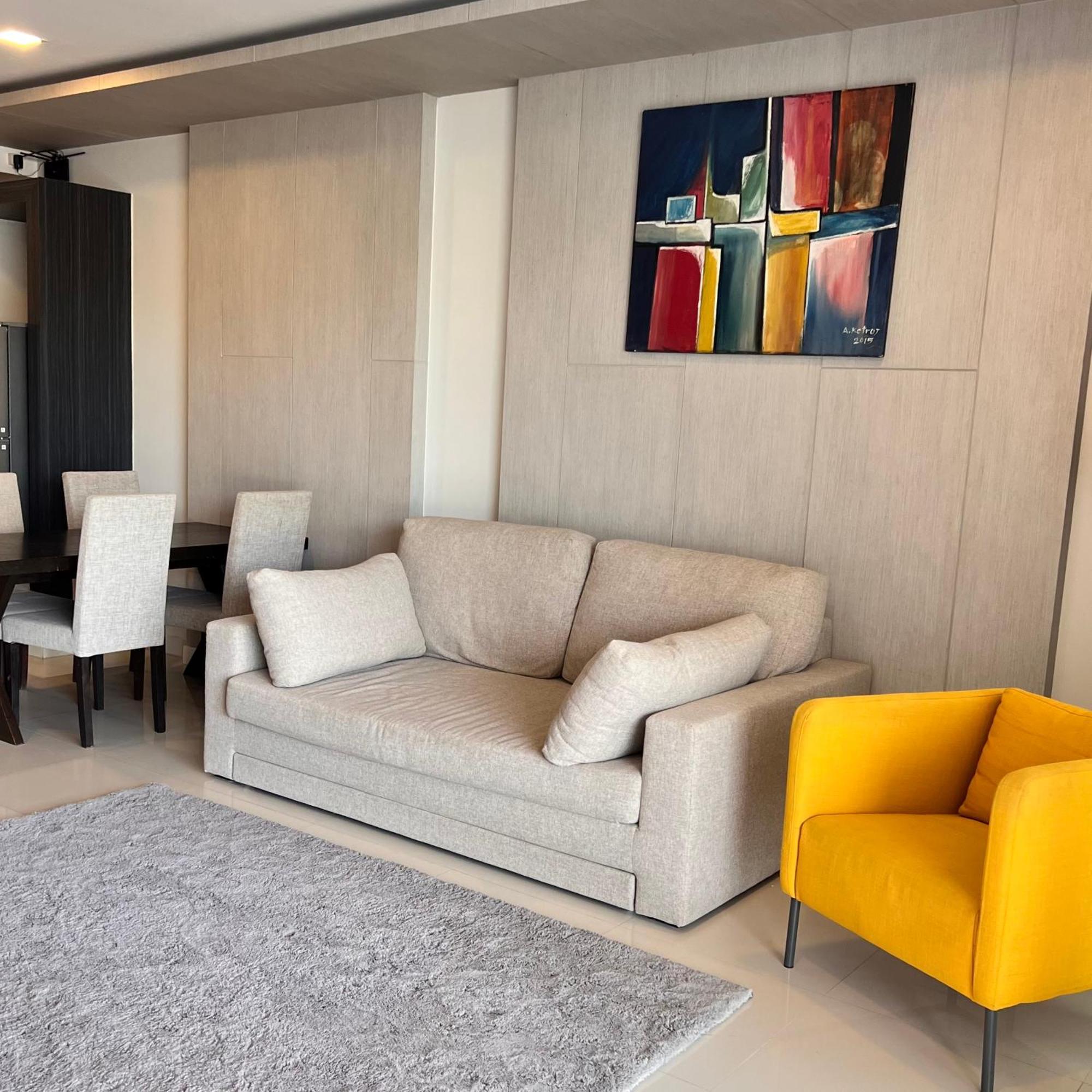 Q Apartment