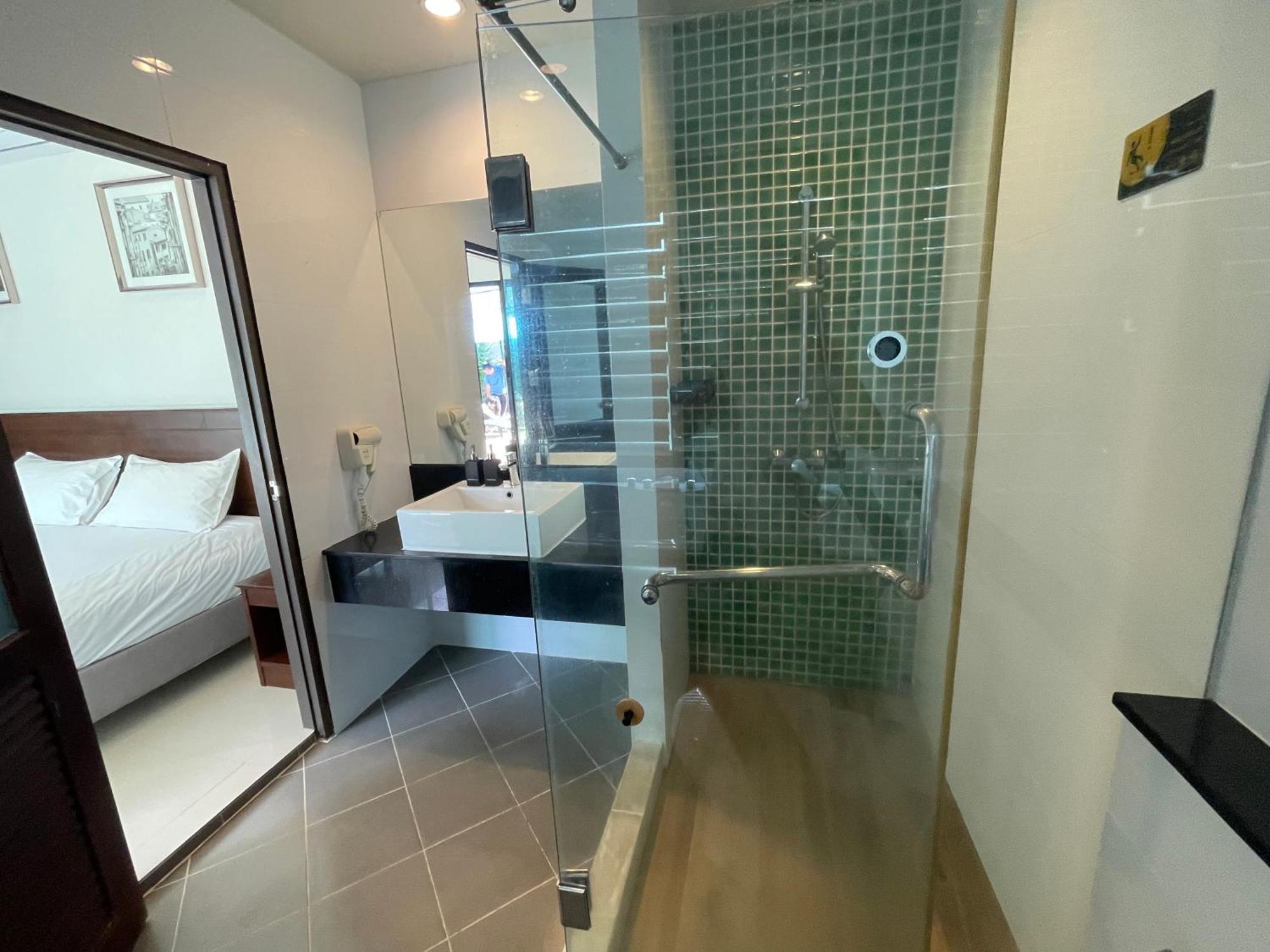 Thaiya Pool * Ban Klang (Phuket)