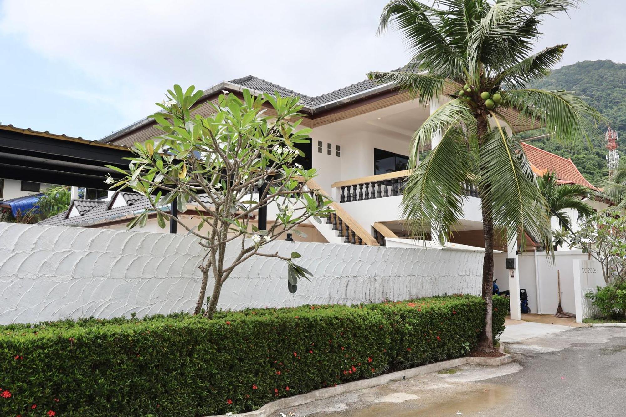 Chonlada - 2 Bedroom Pool Access - * Kamala Beach