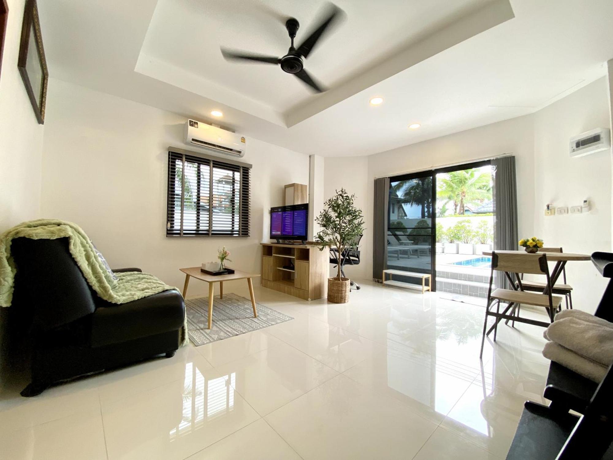 Chonlada - 2 Bedroom Pool Access - Vakantiehuis Kamala Beach