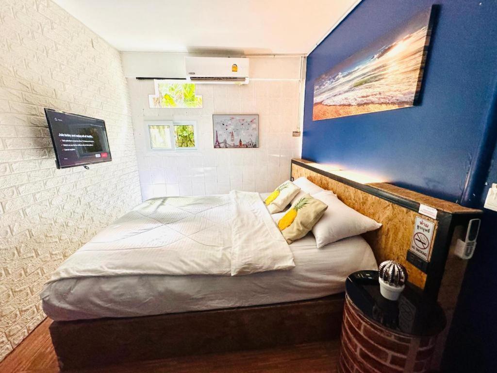 Near (adults Only) * Bang Tao Beach (Phuket)