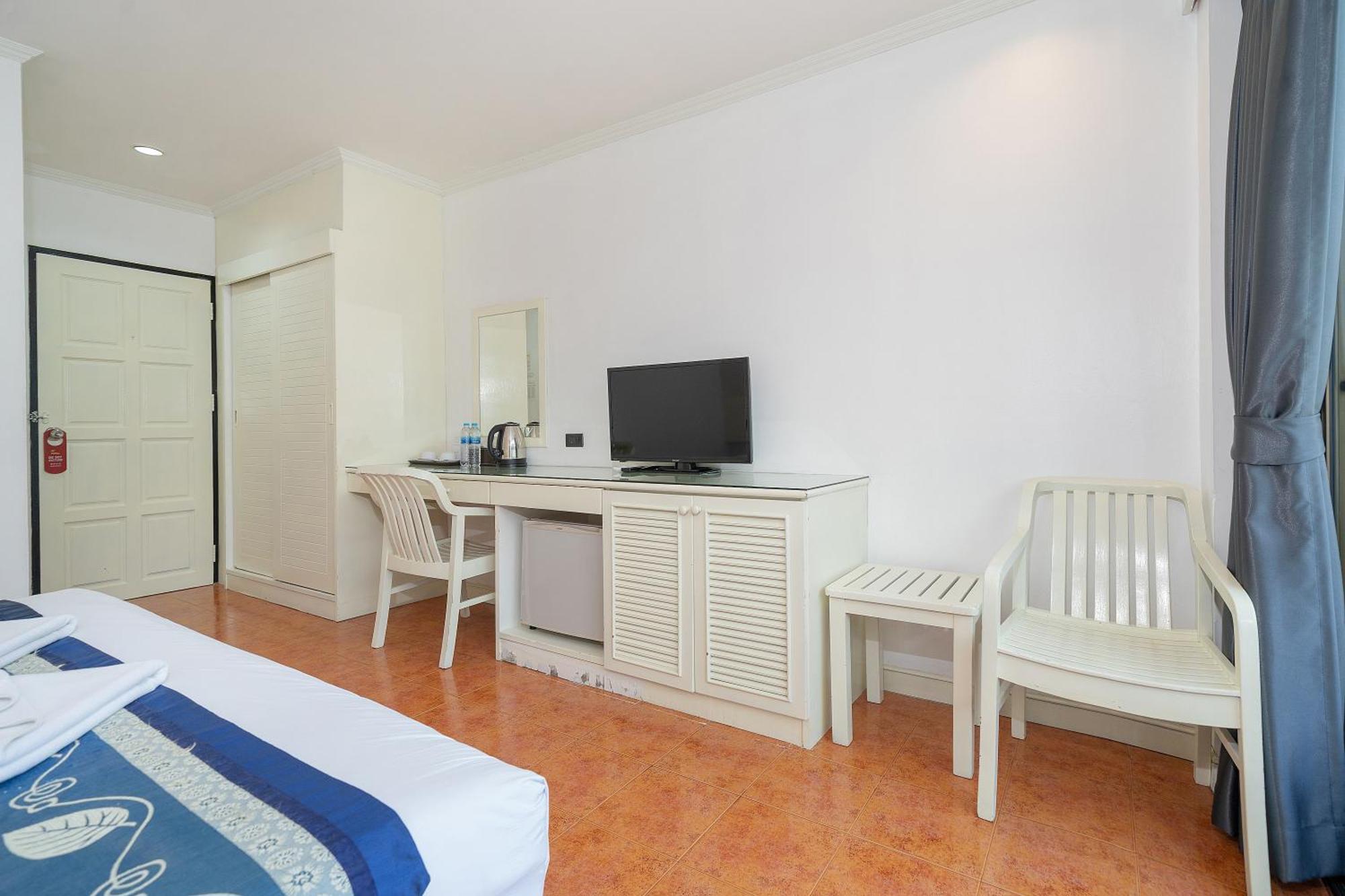And Apartment *