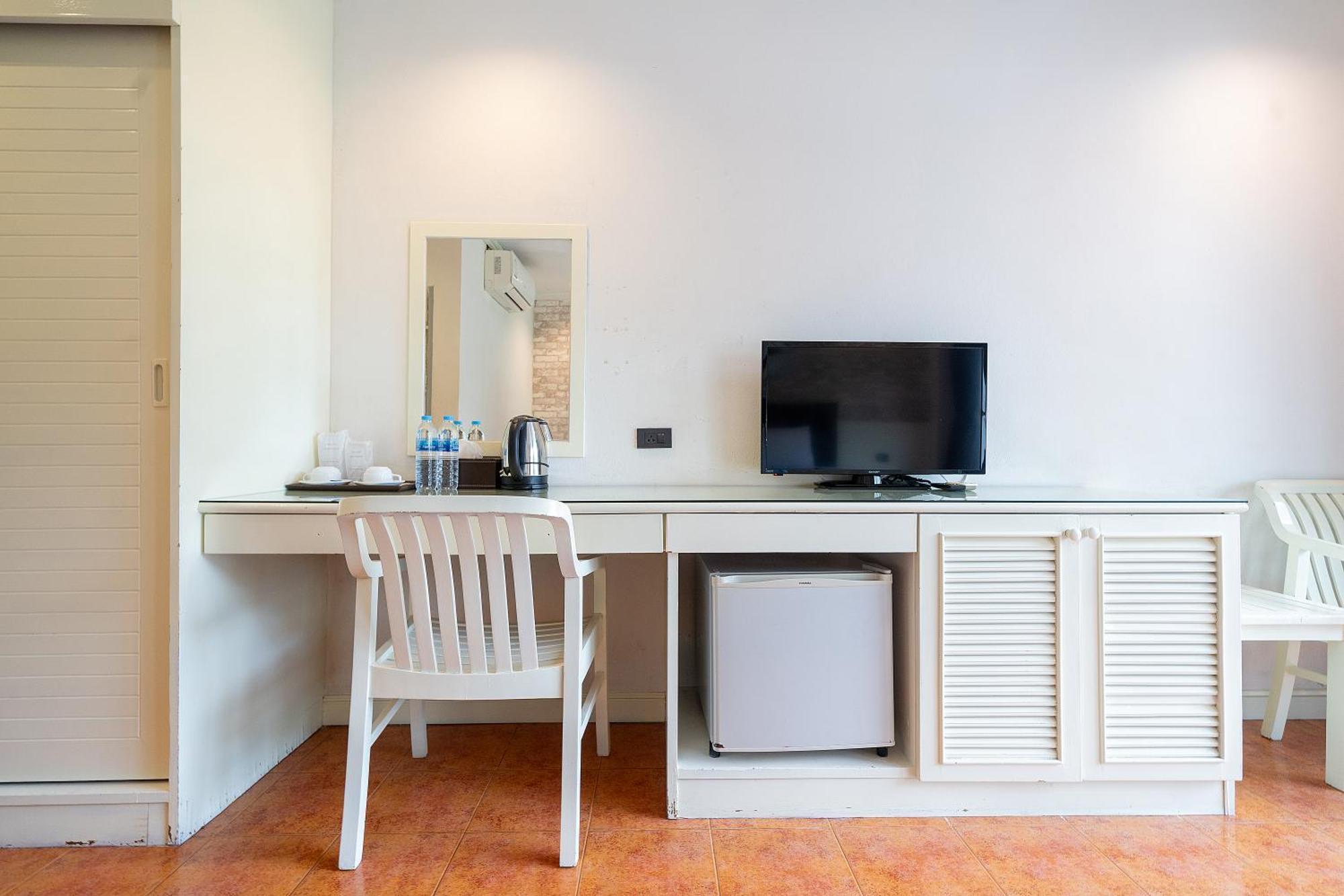And Apartment Patong