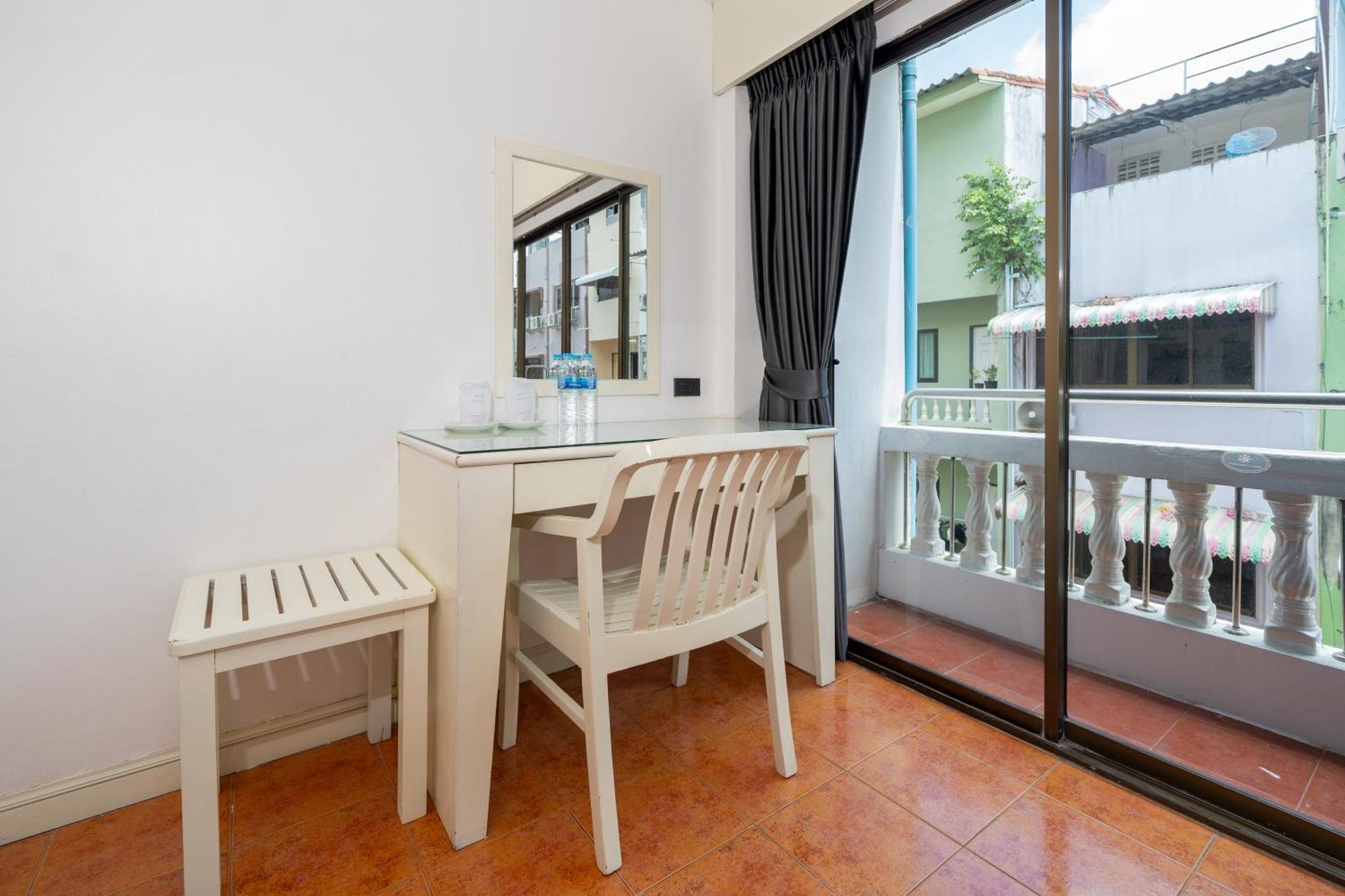 Apartment And Patong
