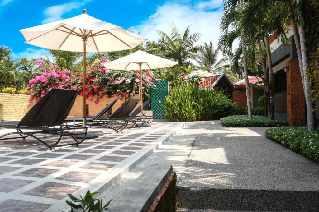 Resort Royal Lee And Nai Yang