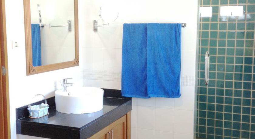 Jai House Phuket Holiday home *