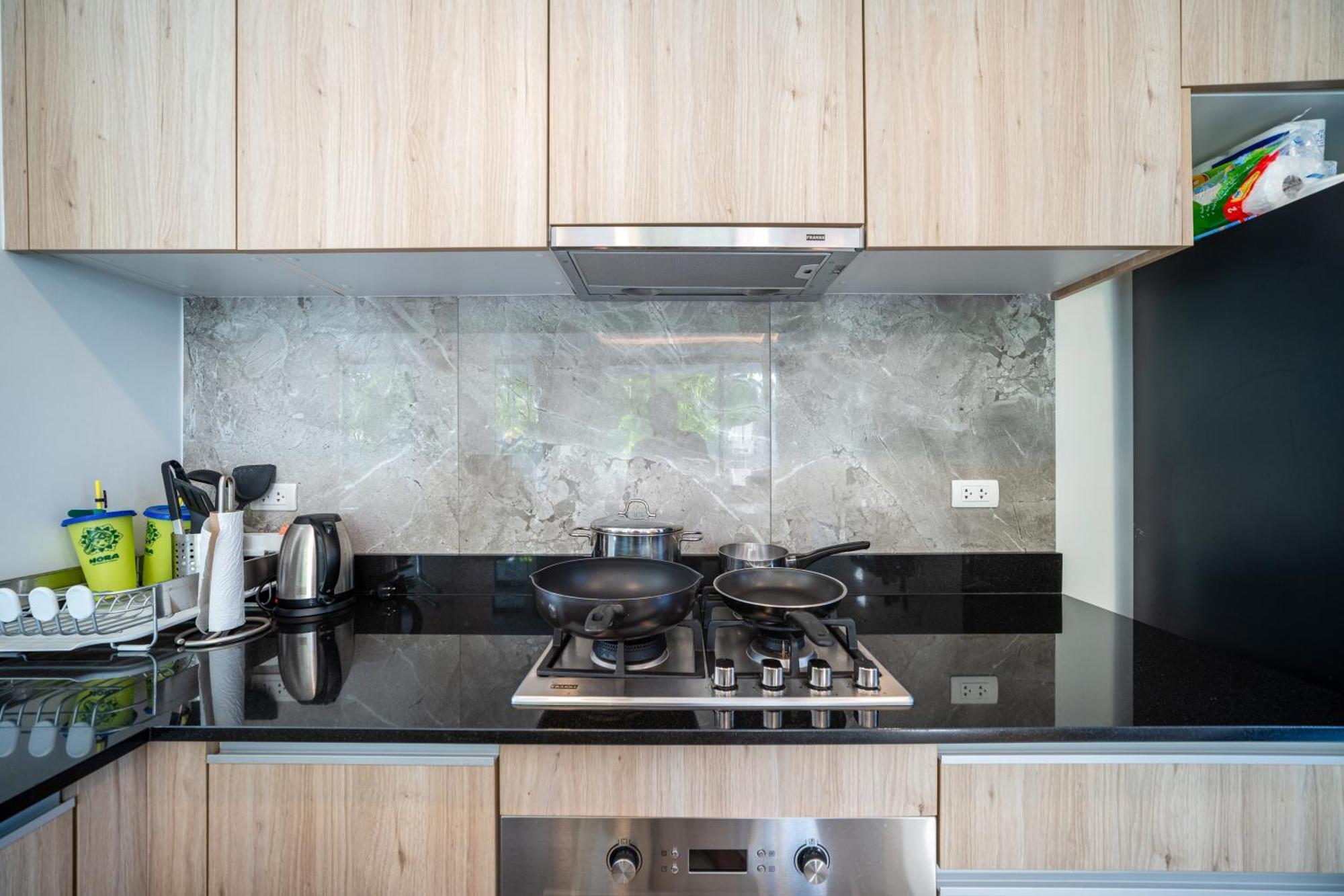 Modern Minimalist 6 Bedroom Light Luxury Private Pool Golf Course Laguna Park * Ban Phru Champa