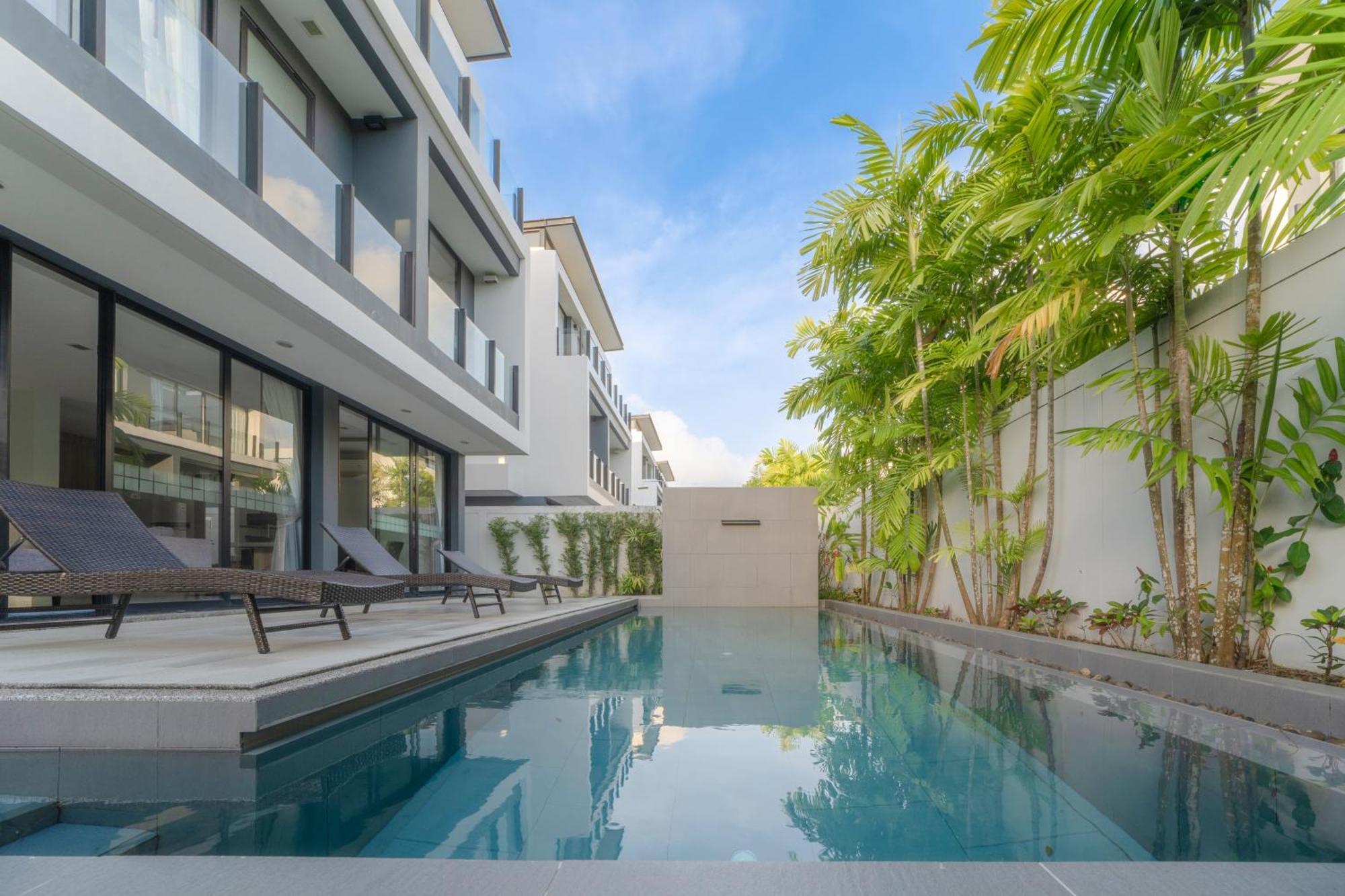 Modern Minimalist 6 Bedroom Light Luxury Private Pool Golf Course Laguna Park