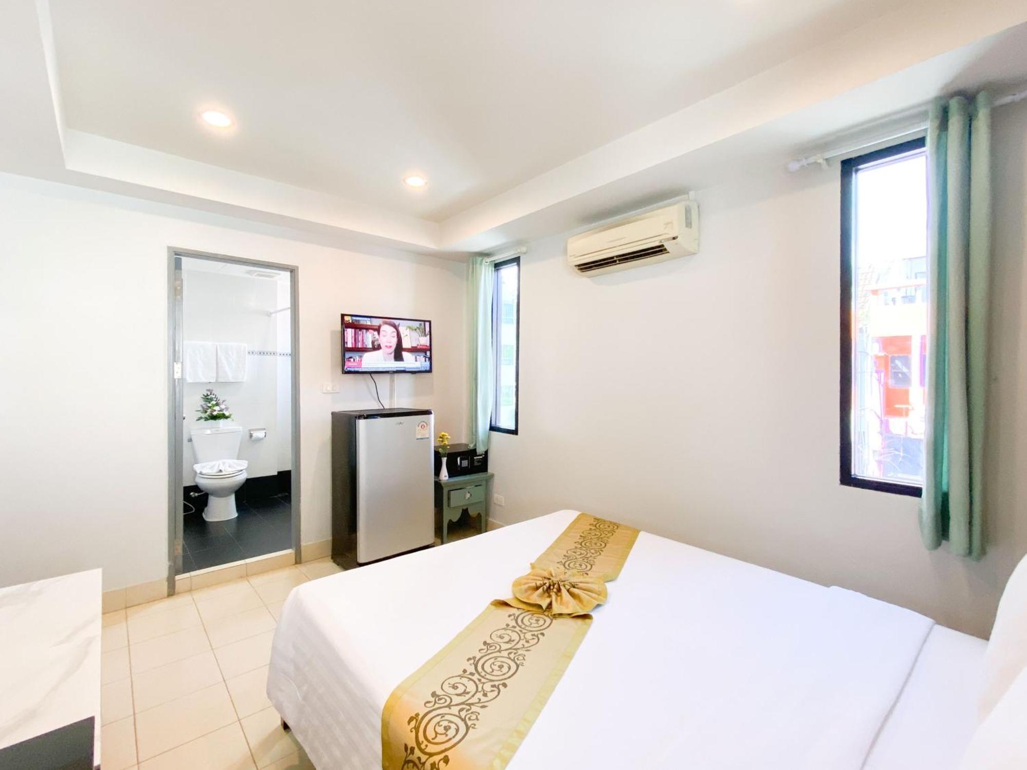 The Corner * Patong