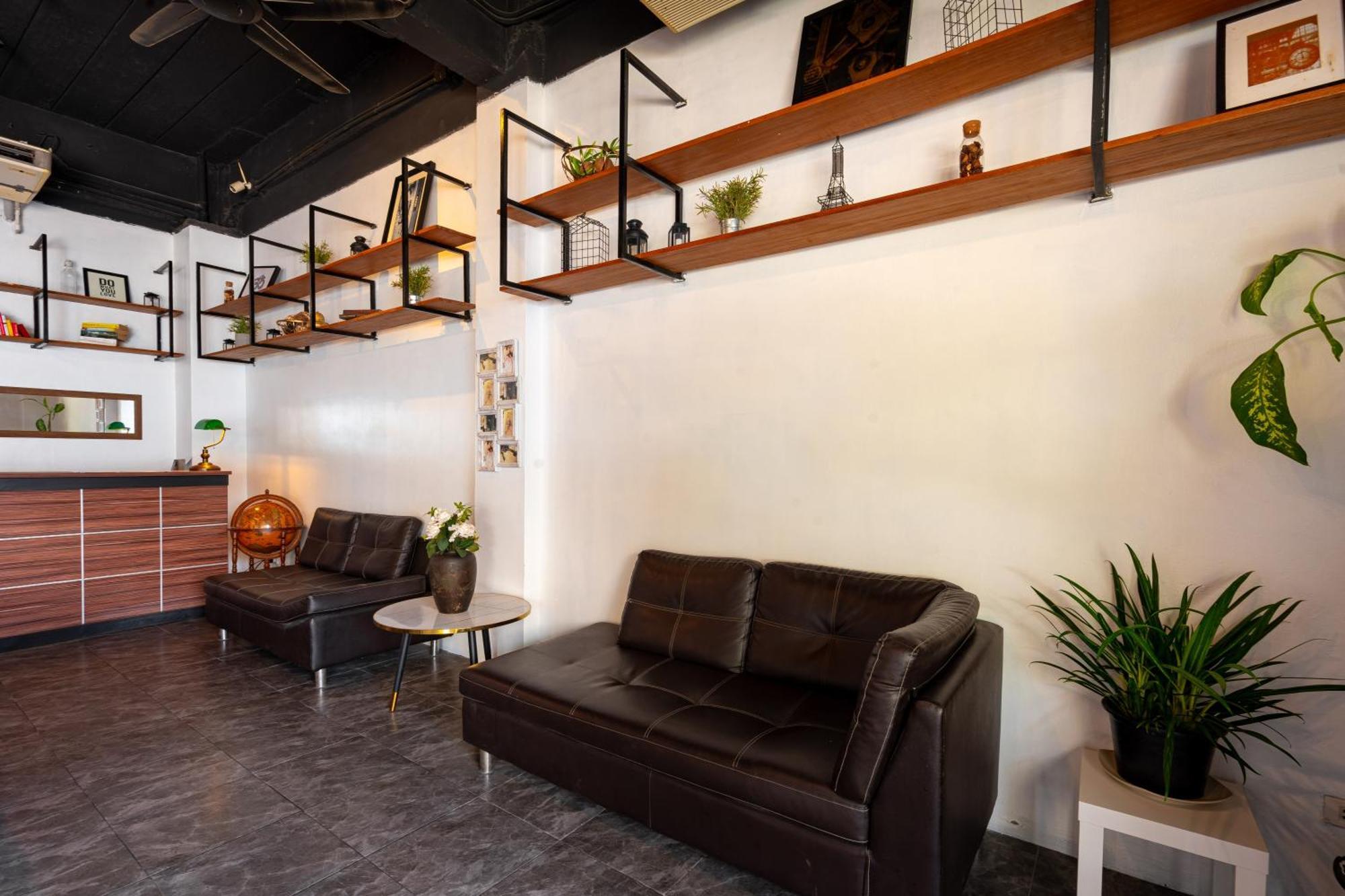Station Boutique Hostel *