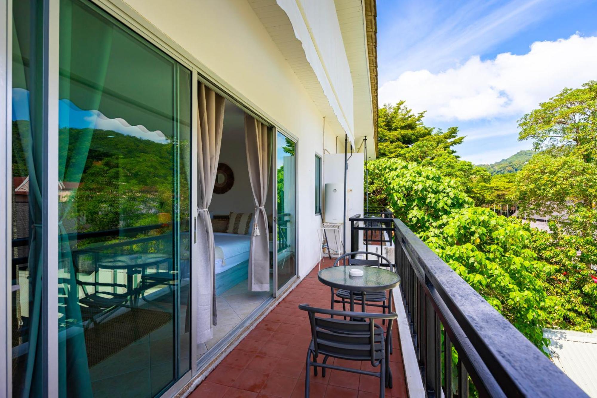 Station Boutique Hostel *