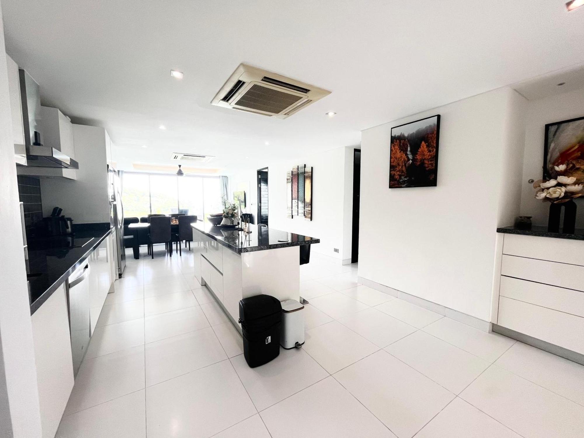 Resort Twin Sands Penthouse Patong