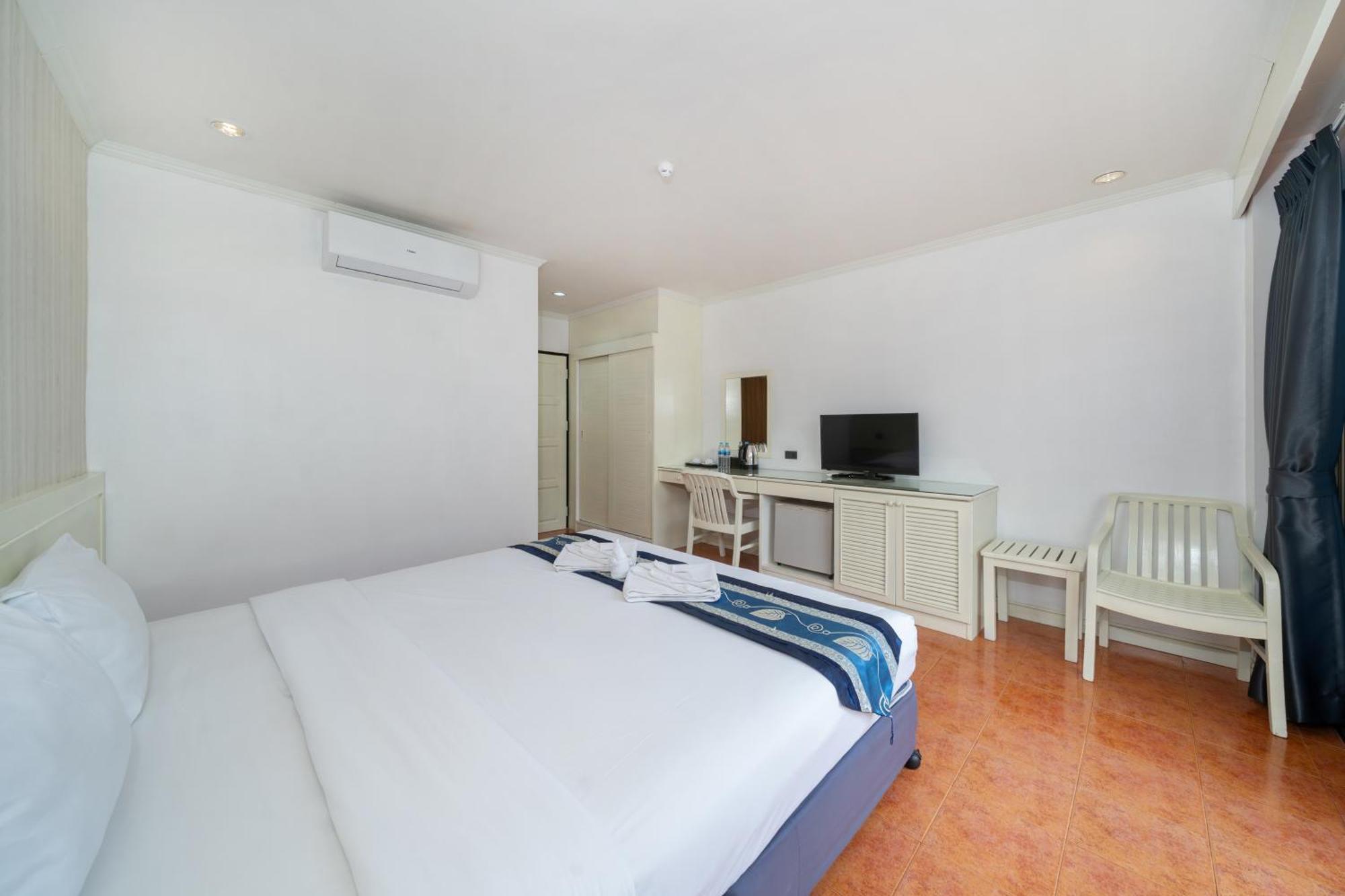& 3* Patong