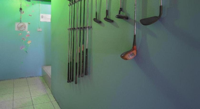 Oyo 586 I Albergue Phuket