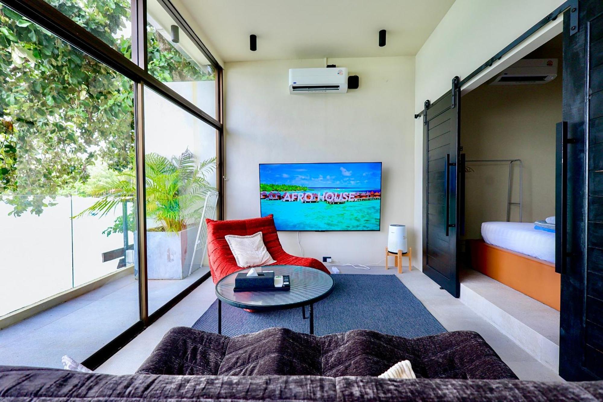 Tri Trang Beachfront With Stunning Views