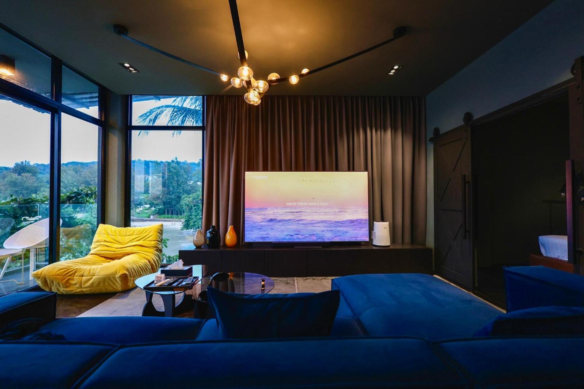 Tri Trang Beachfront With Stunning Views Apartment Patong