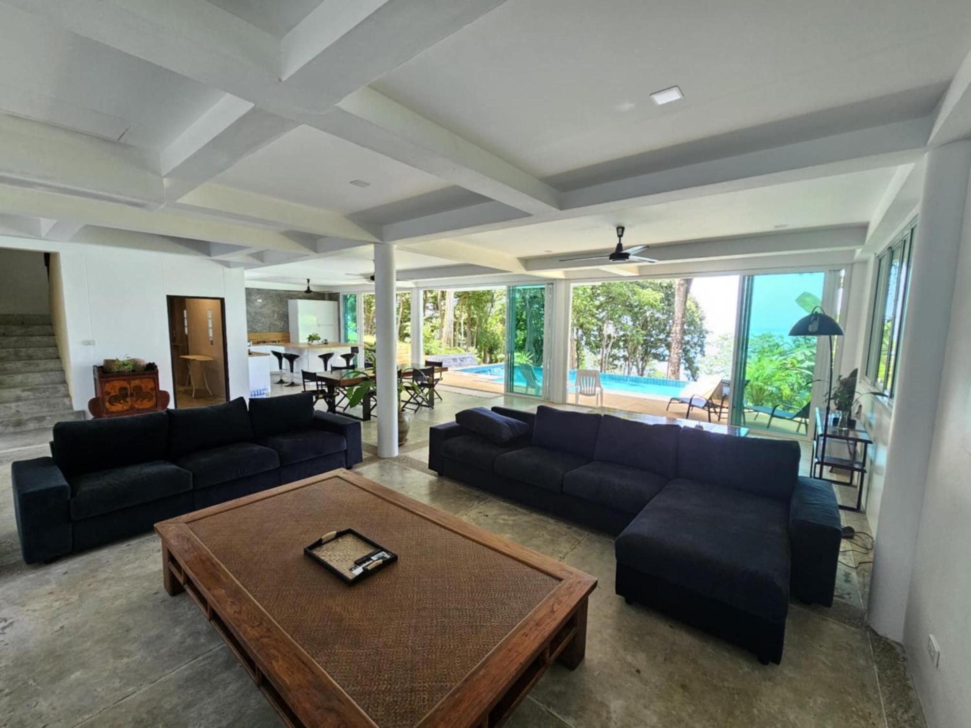 Beachfront In Rawai Villa *