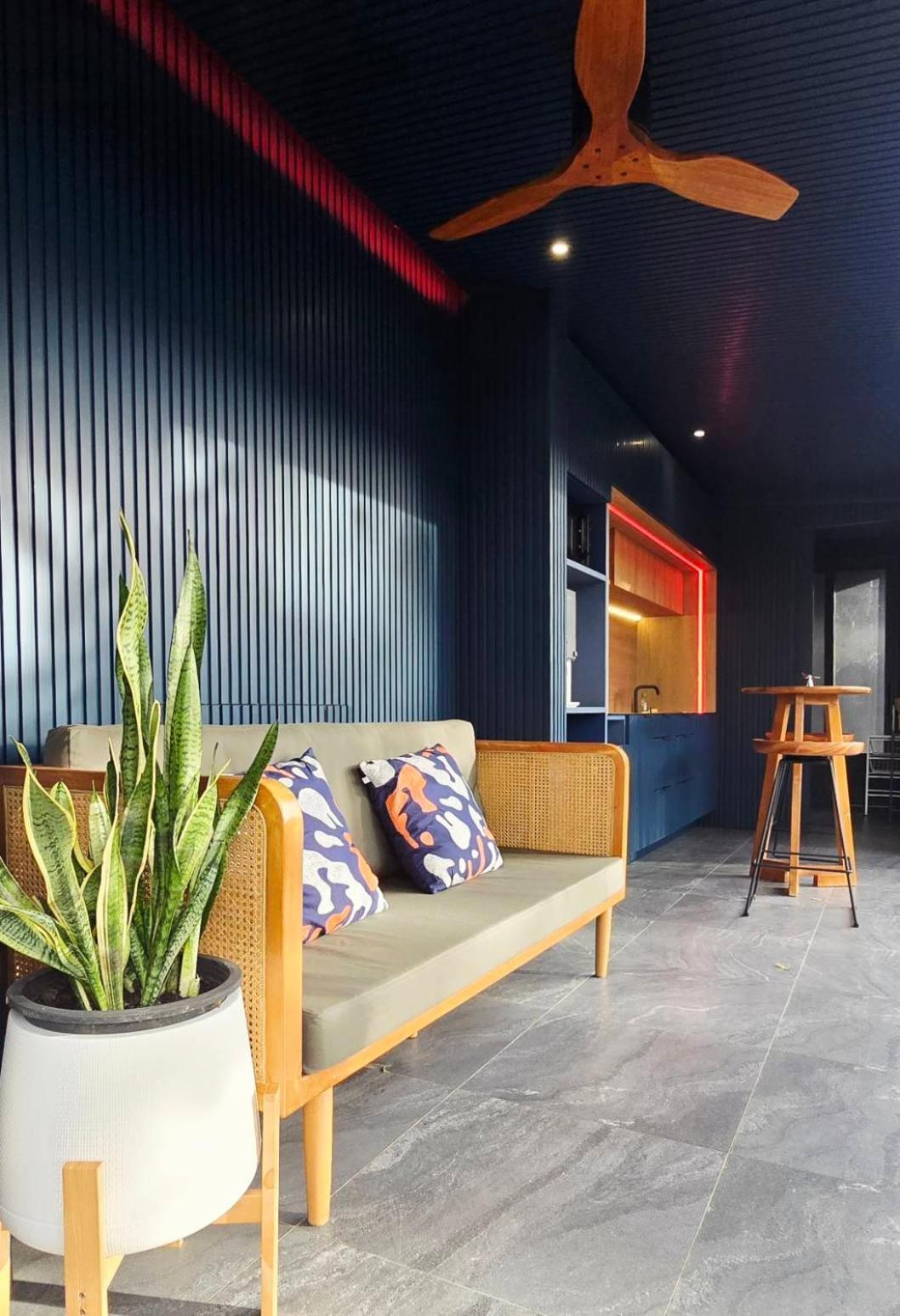 Innluxphuket Love hotel *