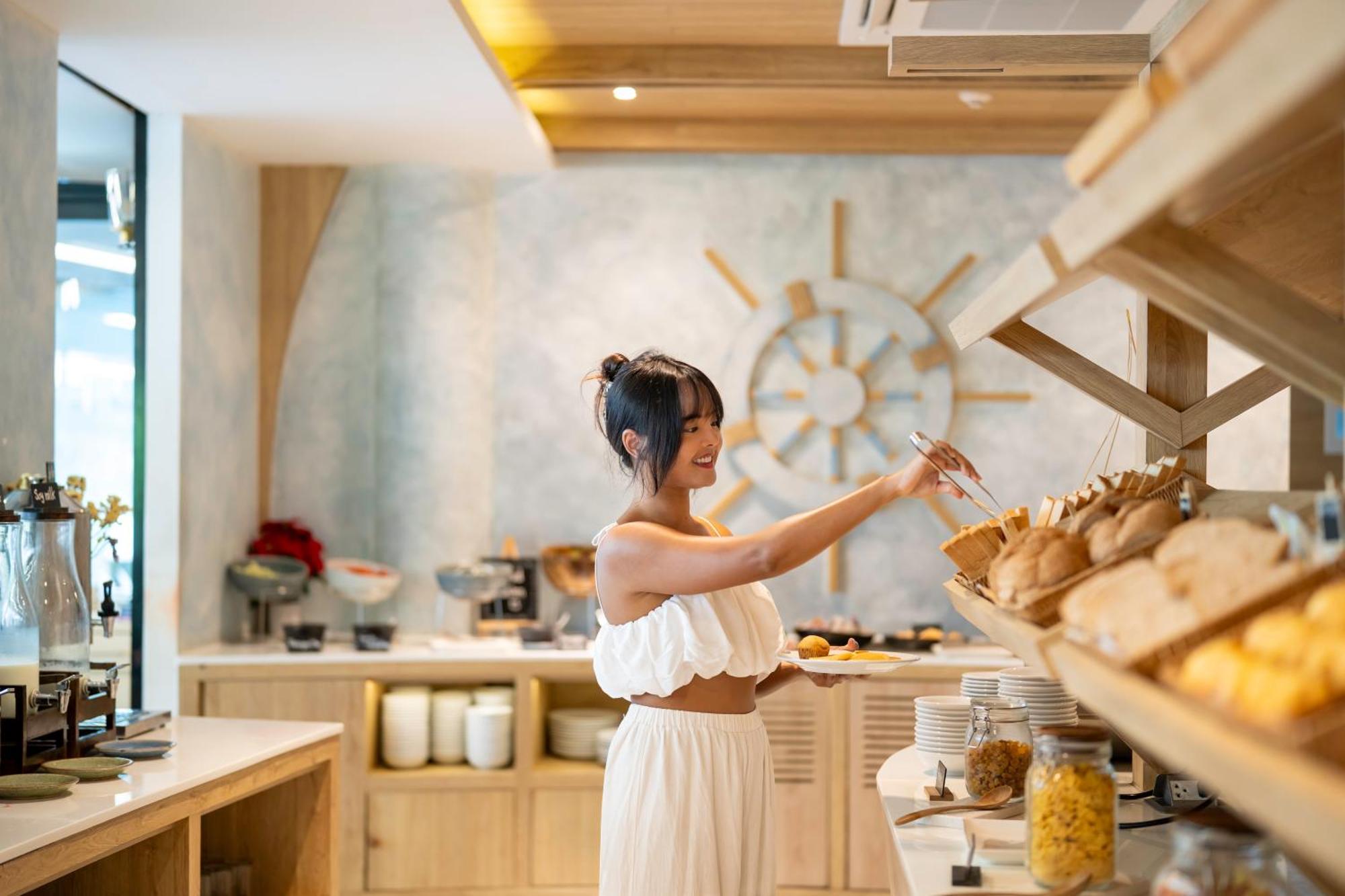 Wyndham Garden Phuket 5* Nai Thon Beach
