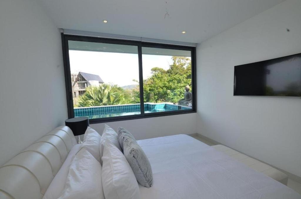 Sansuri Surin Beach (Phuket)