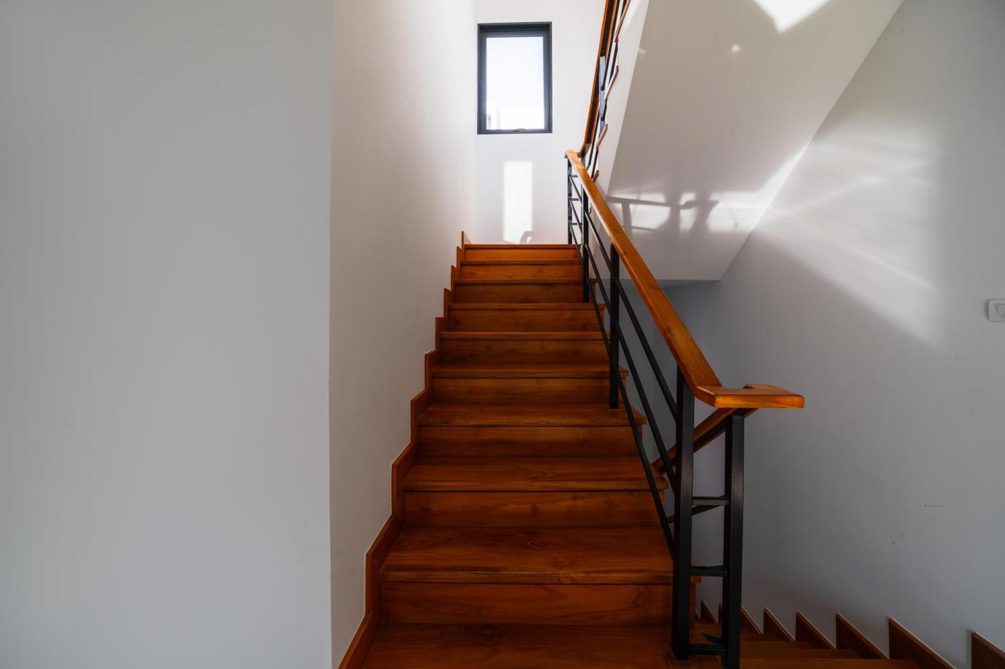 Modern Minimalist 6 Bedroom Light Luxury Private Pool Golf Course Laguna Park * Ban Phru Chan