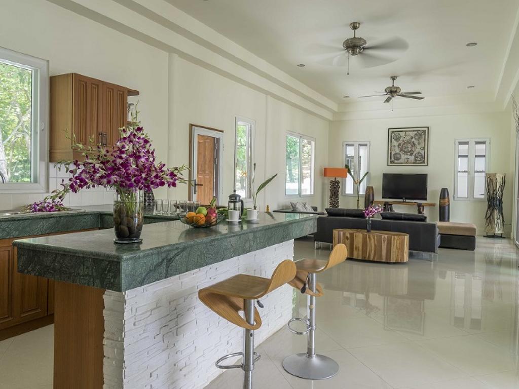 Tropic Sun - Phuket Rawai
