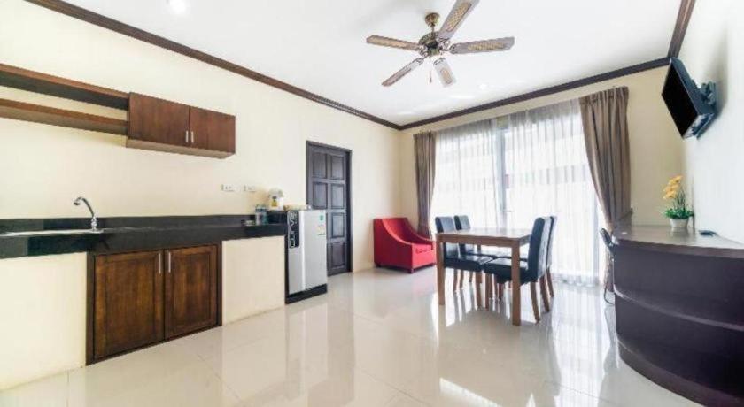 Oyo 232 Hometel Patong