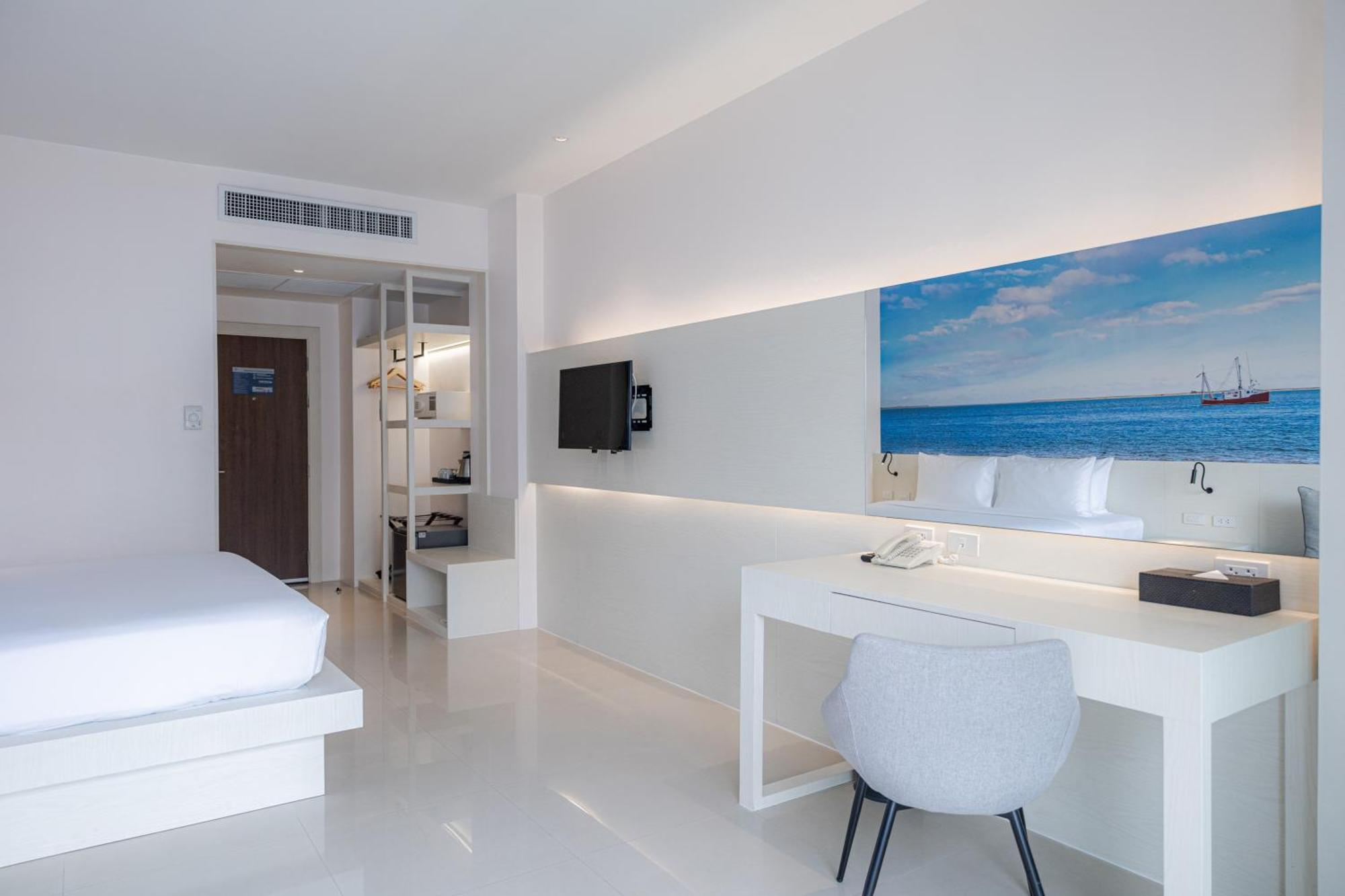 Amata Hotel 4*