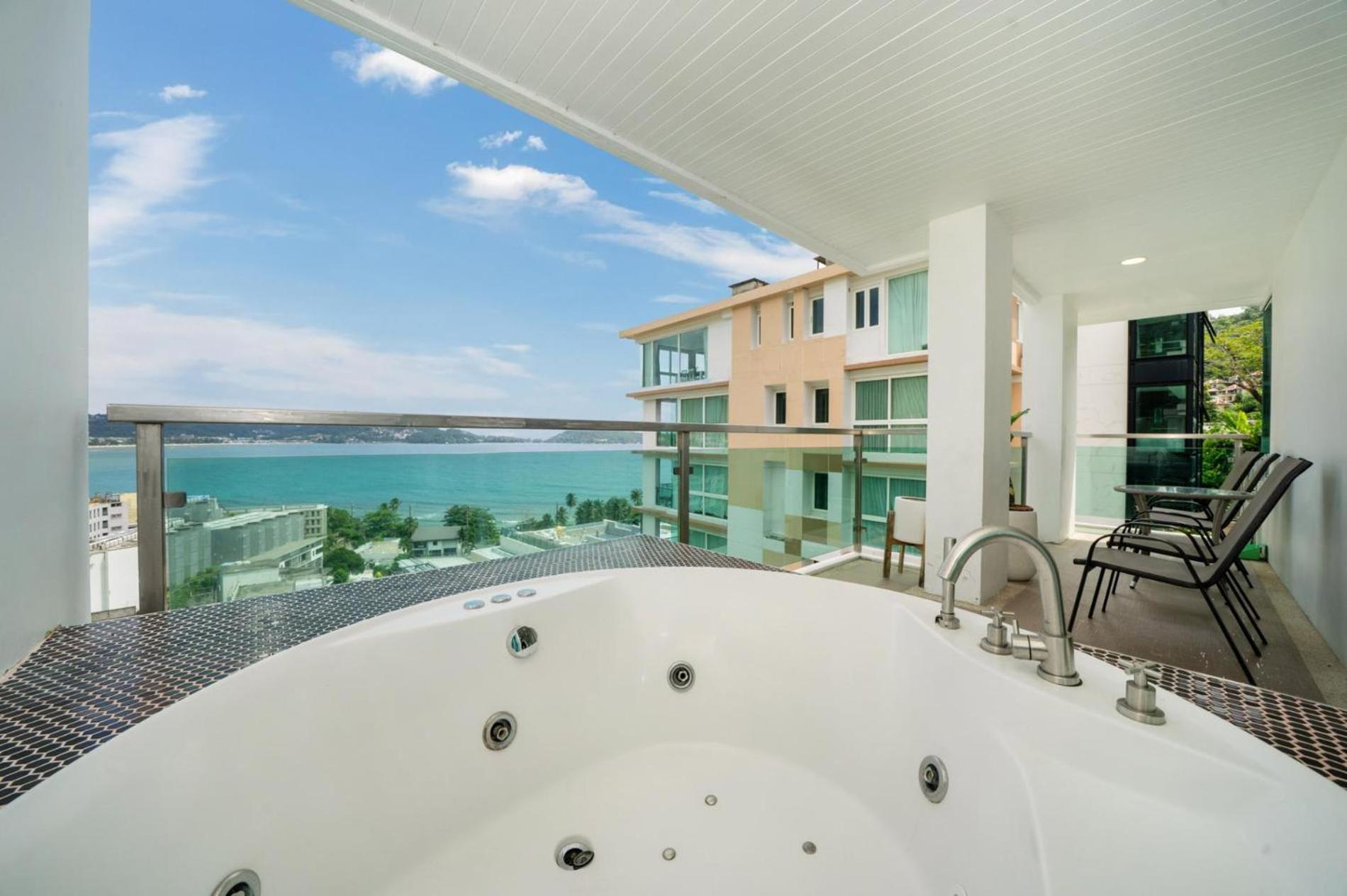 Apartment Private Sea View With Jacuzzi At Baycliff
