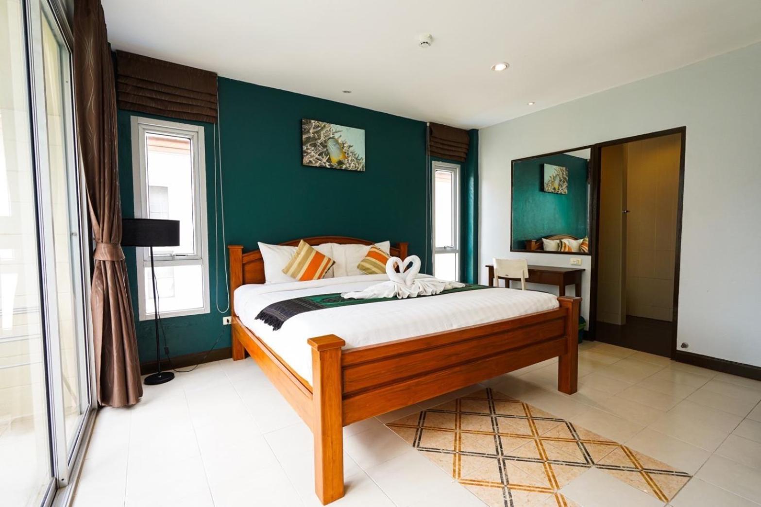Ok Phuket Hostel *