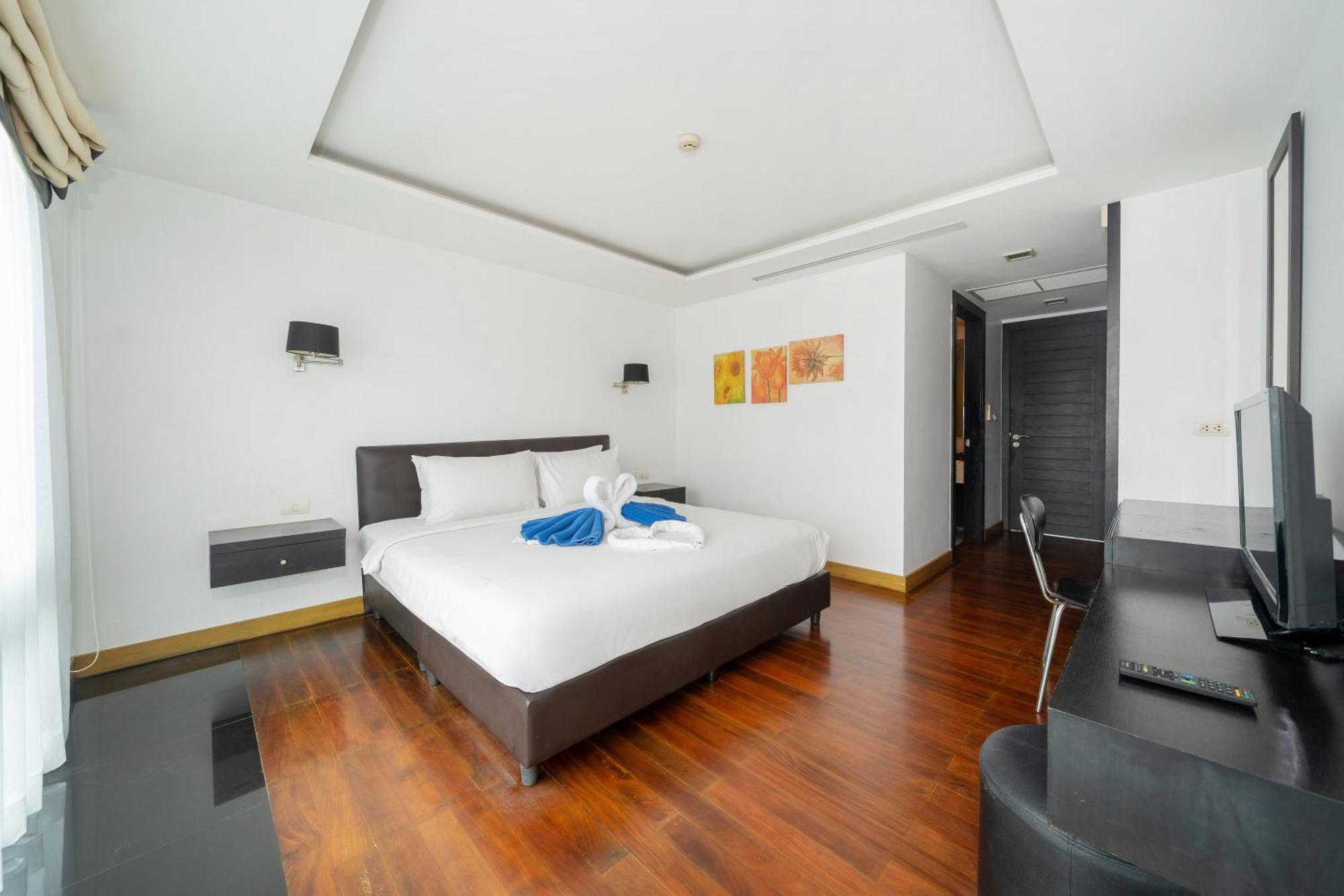 Apartment At Palms, 100 Meters To