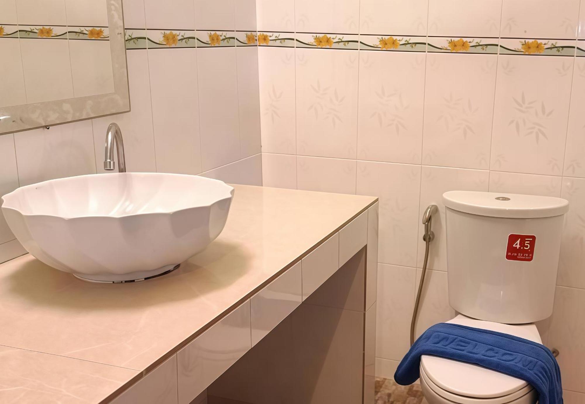 Hotel Oya International Phuket 4*