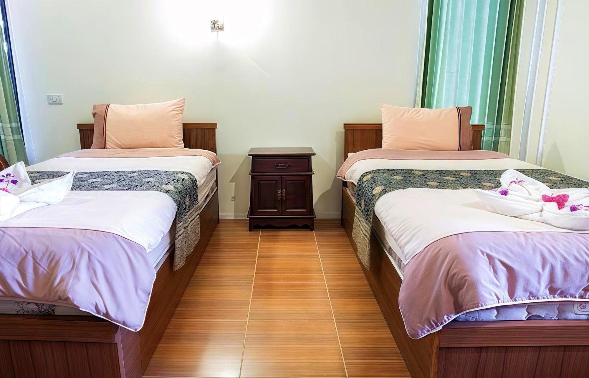 Hotel Oya International Phuket