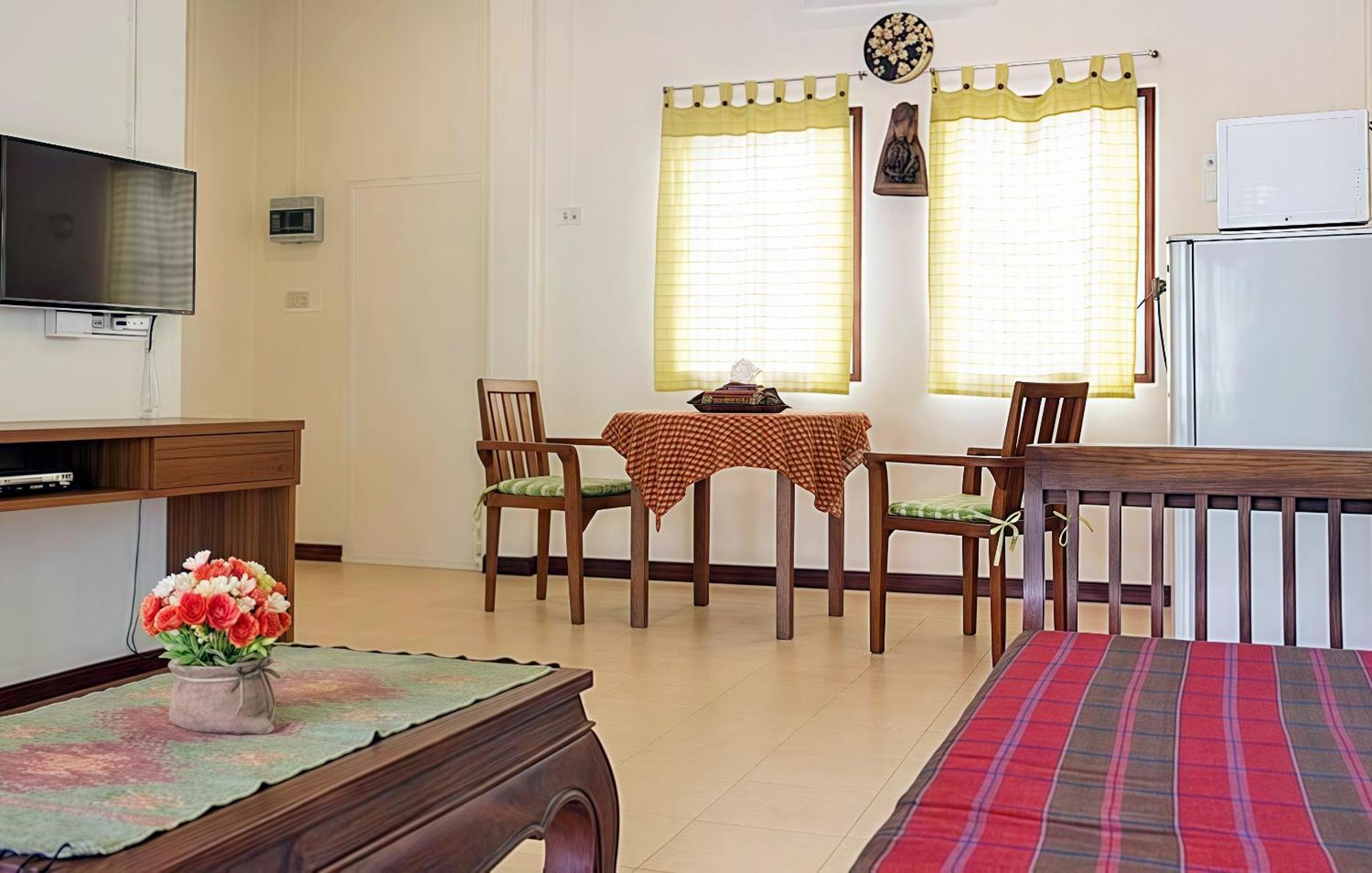Hotel Oya International Phuket
