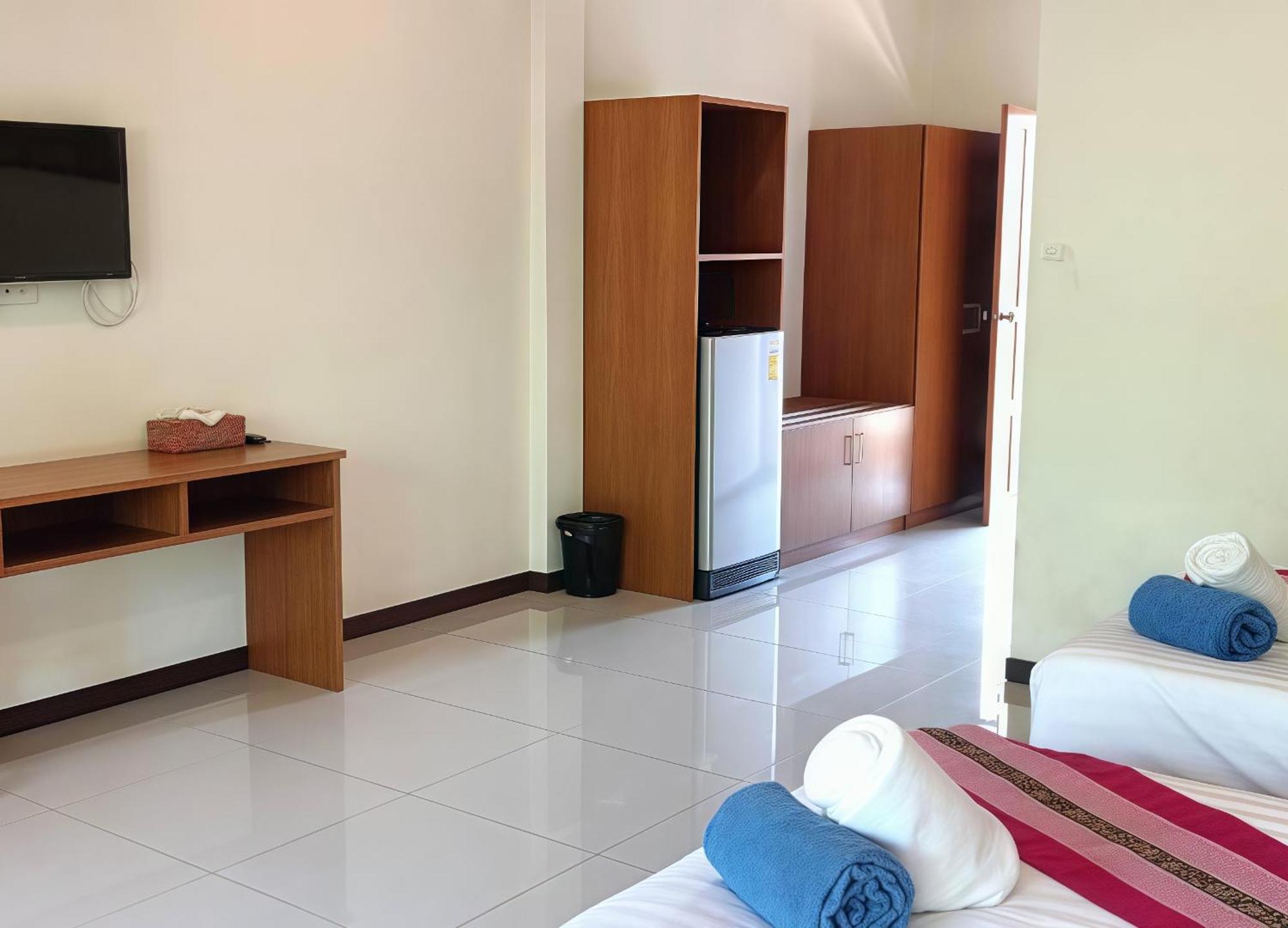 Oya International Phuket