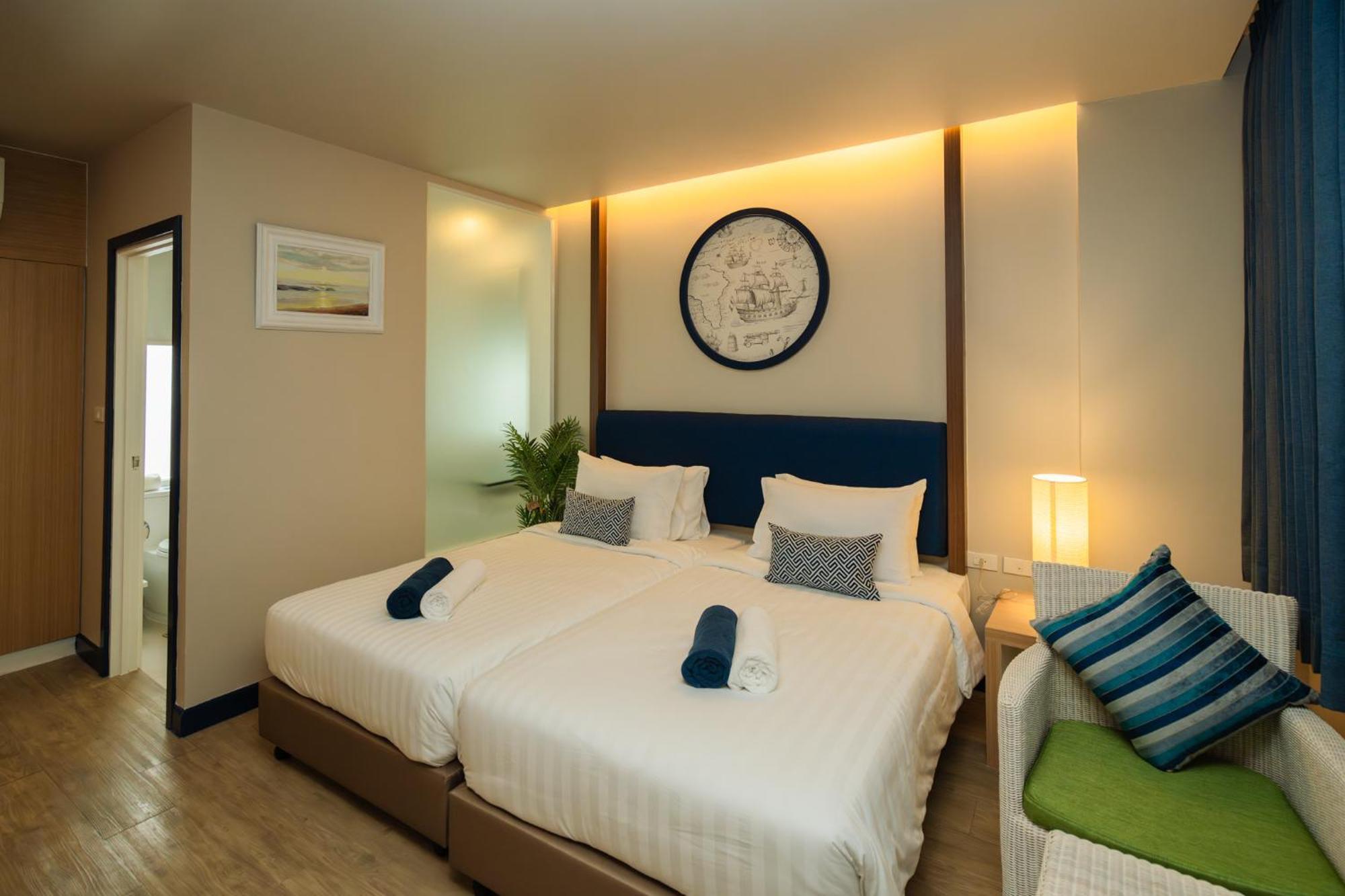 Phuket Boat Quay Hotel 4*