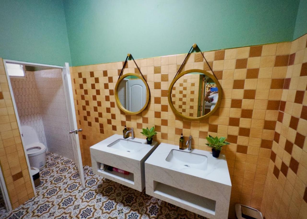 Sugar And Spice Hotel *