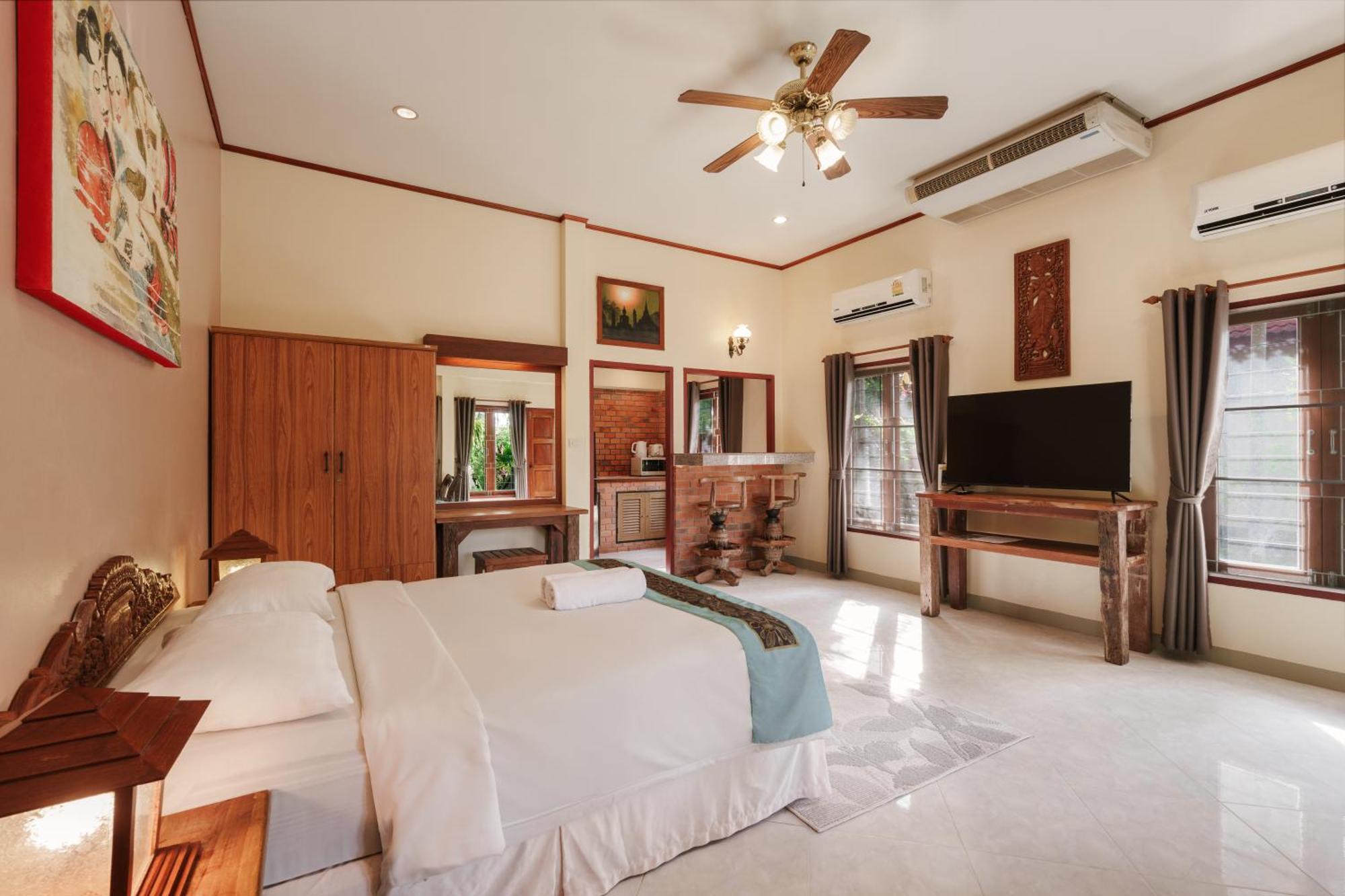 Palm Village Resort Rawai