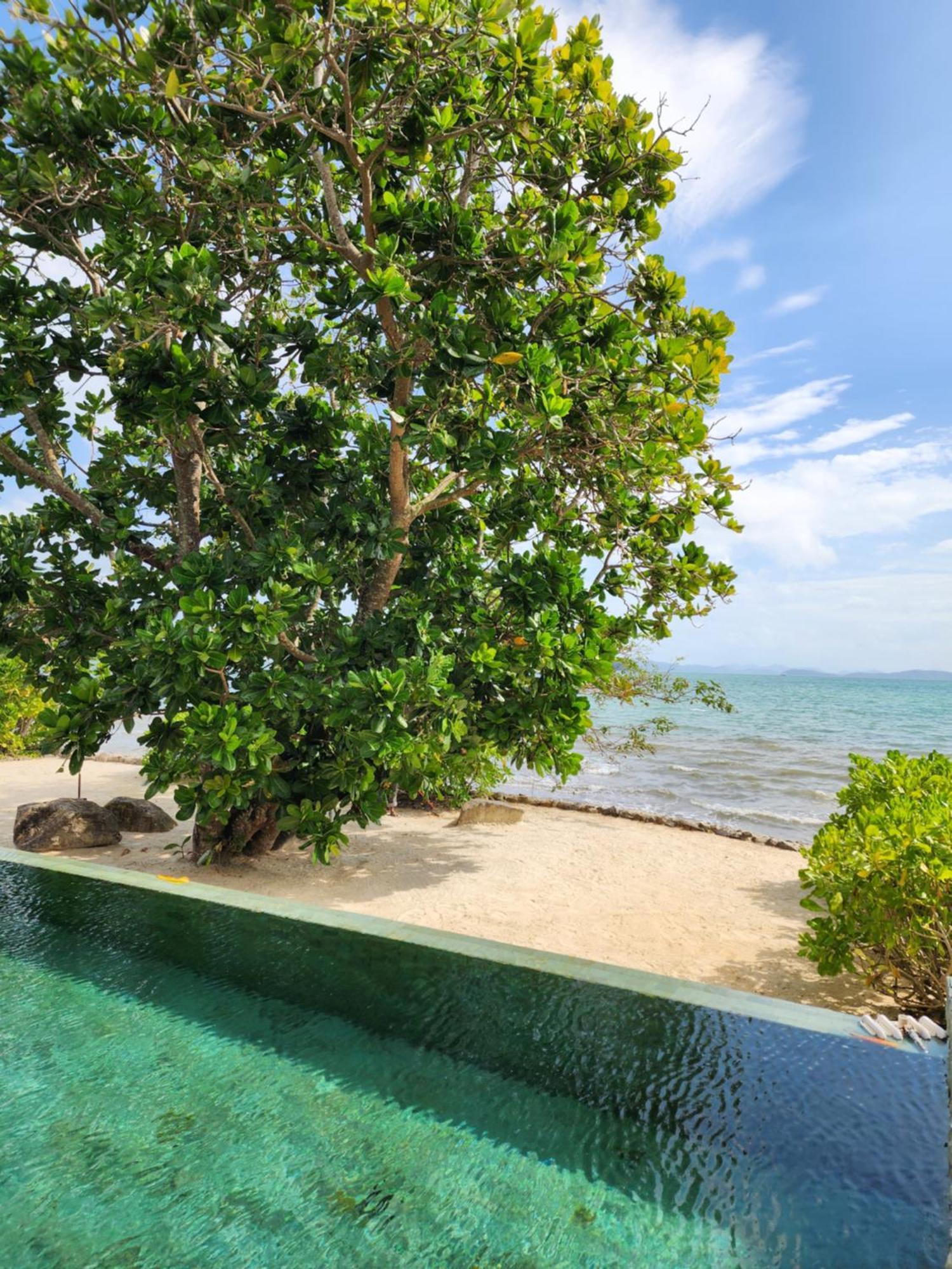 Luxury Beachfront Amana 4 Bedroom At Ta-ke A * Phuket