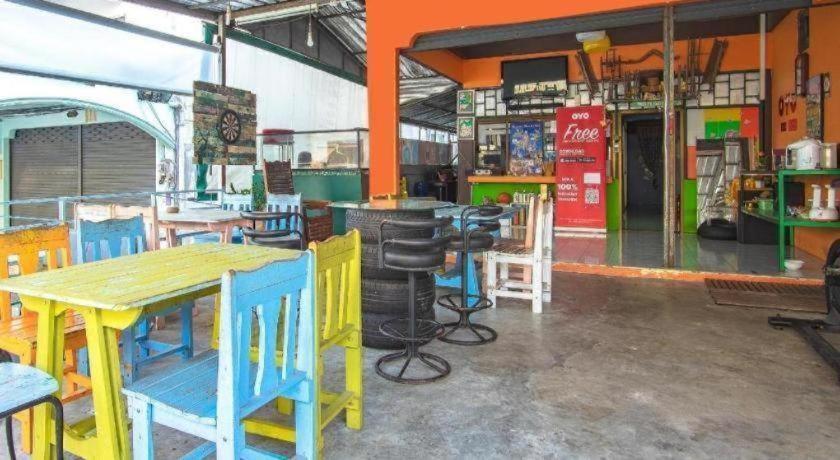Oyo 586 I Hostel