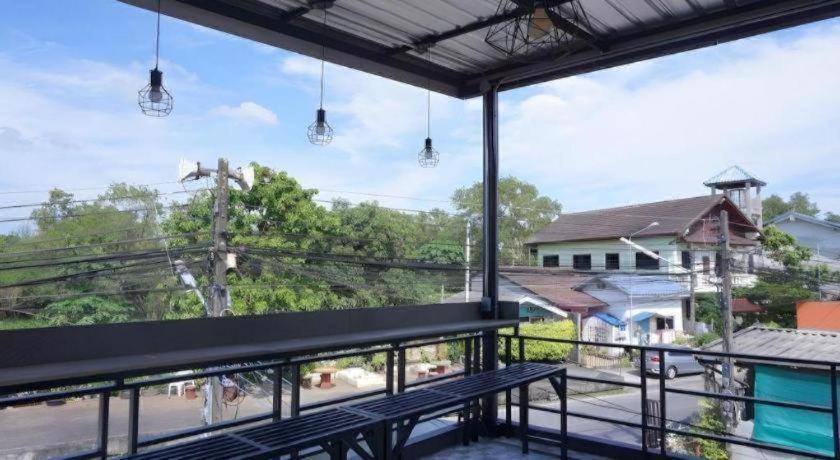Near (adults Only) Bang Tao Beach (Phuket)