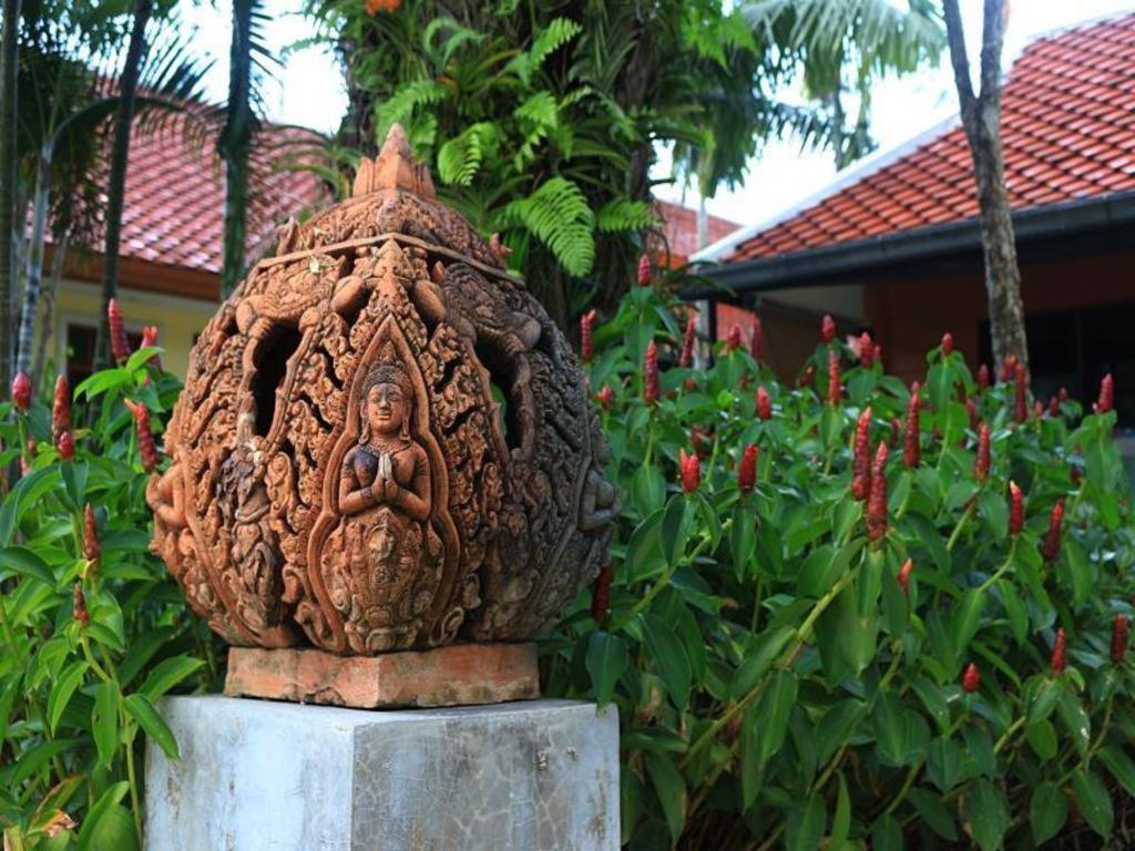 Royal Lee And 3* Nai Yang Beach