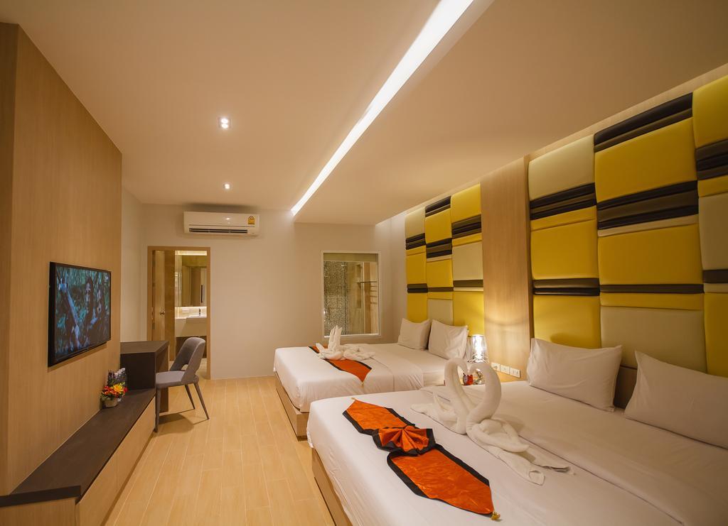 Hotel Platinum And