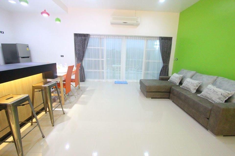 Dwell At Hill Villa Chalong