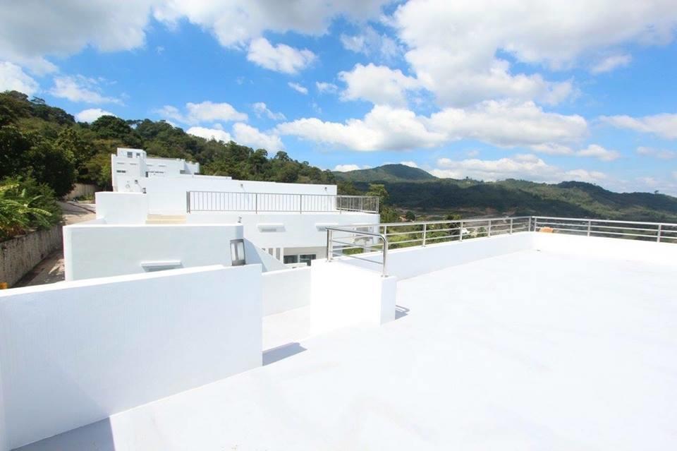 Dwell At Hill * Chalong